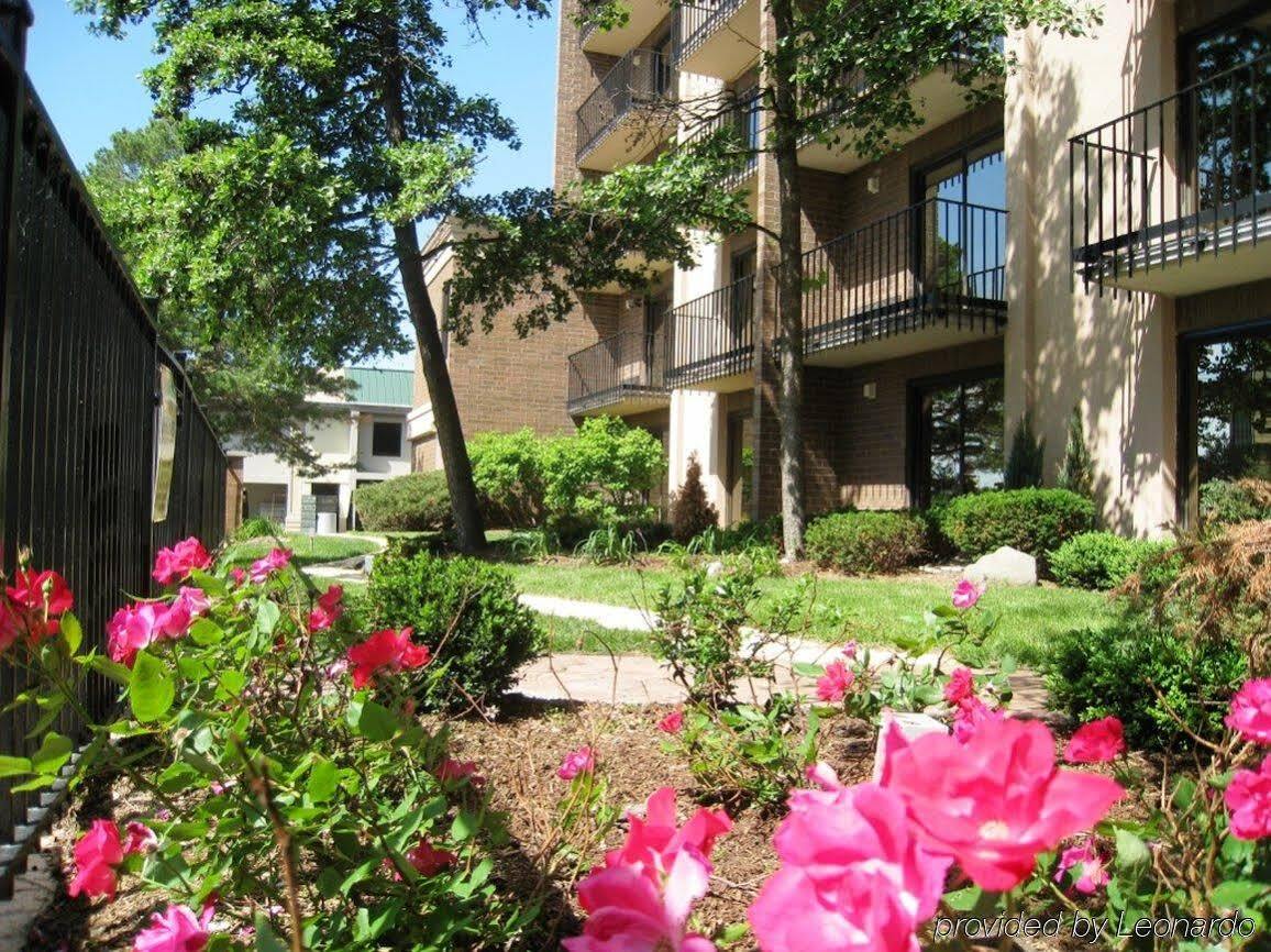 Holiday Inn Express Schaumburg-Rolling Meadows By Ihg Exterior photo
